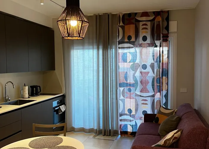 La Perla Di - Private Parking باري